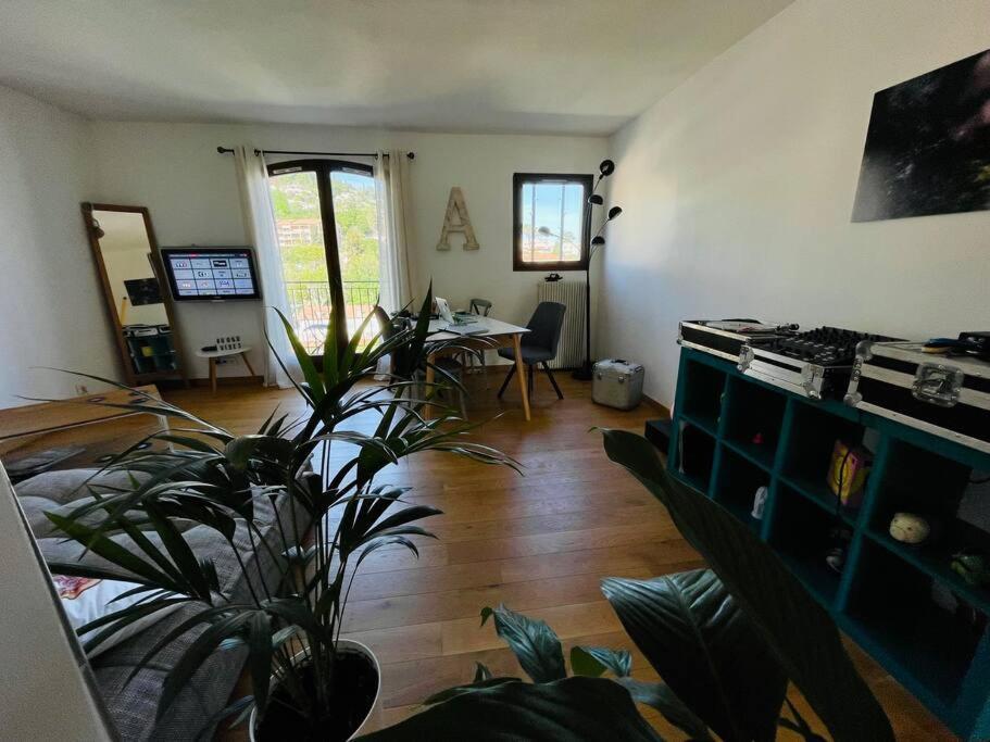 Superbe Appartement Sur Vence Bagian luar foto